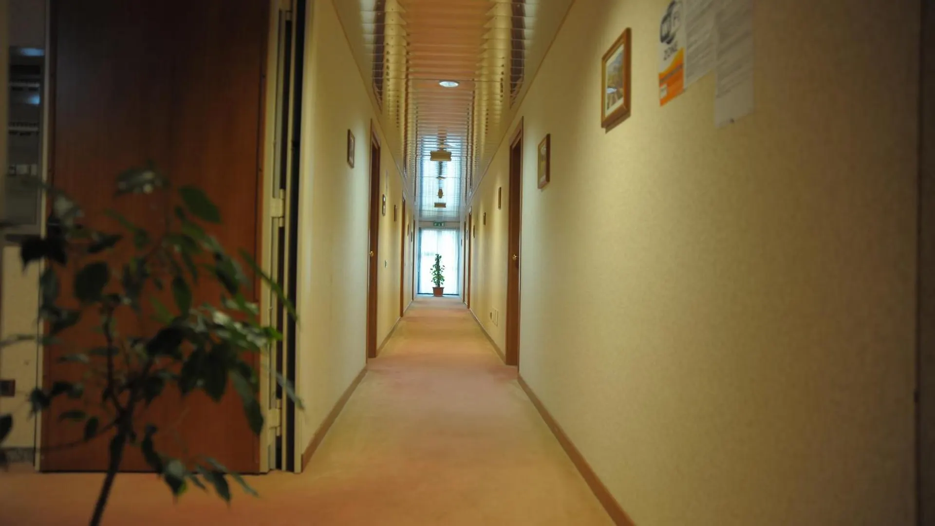 Le Gronde Hotel Cava Manara
